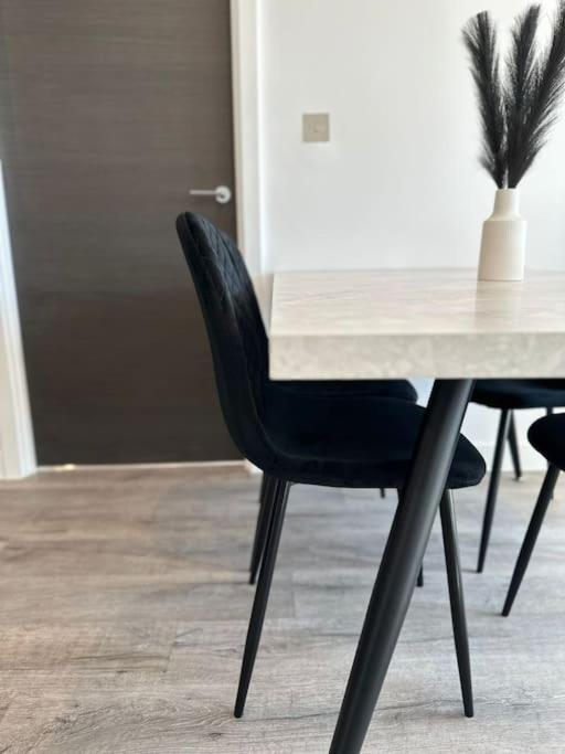 Stylish Central York Apartment Free Parking & Gym Buitenkant foto