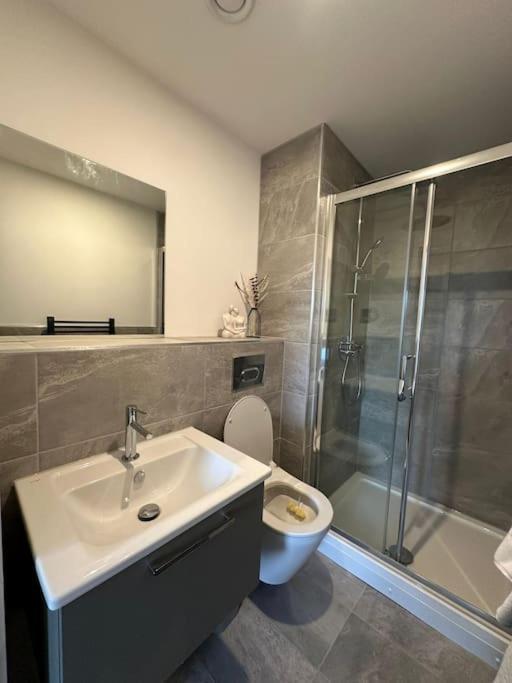 Stylish Central York Apartment Free Parking & Gym Buitenkant foto